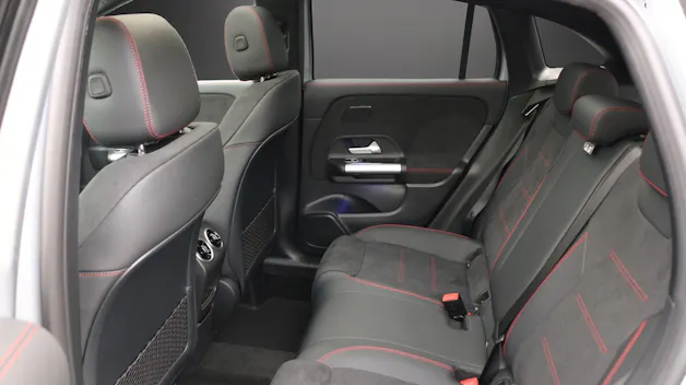 Mercedes-Benz GLA 220d 4Matic 8G-DCT