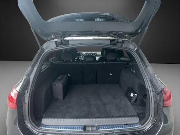 Mercedes-Benz C 300 e T AMG Line