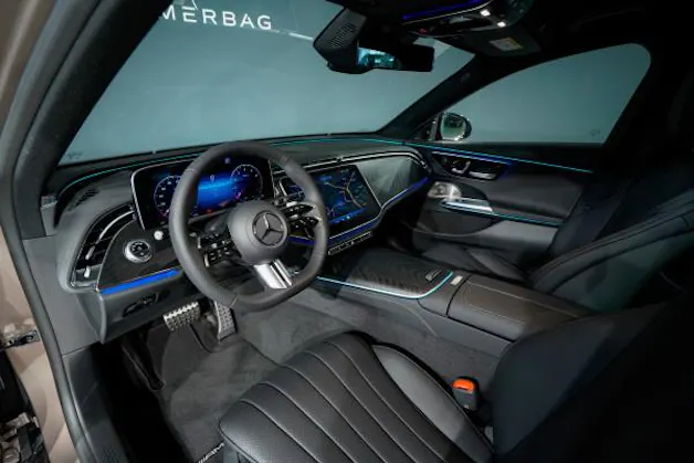 Mercedes-Benz E 200 9G-Tronic 4Matic