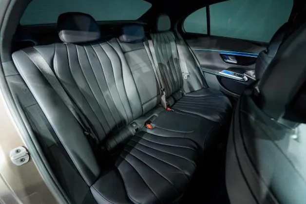 Mercedes-Benz E 200 9G-Tronic 4Matic