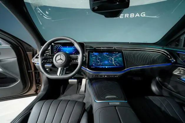 Mercedes-Benz E 200 9G-Tronic 4Matic