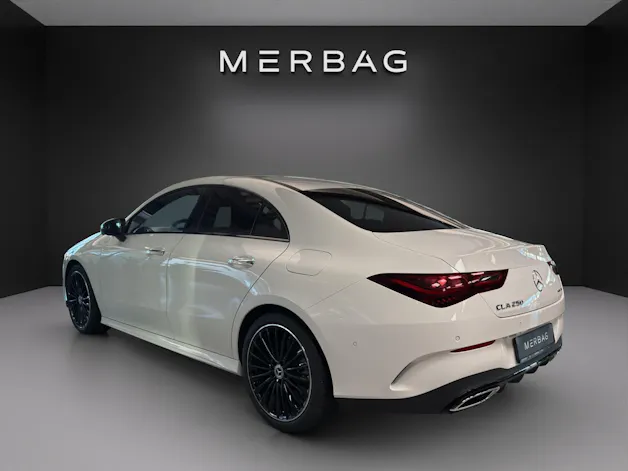 Mercedes-Benz CLA 250 4Matic 8G-DCT