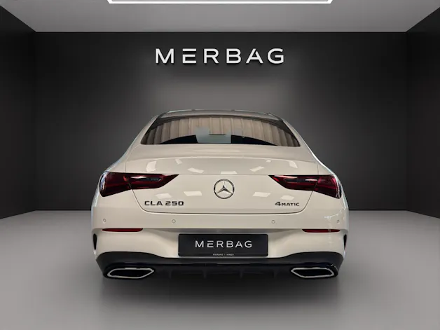 Mercedes-Benz CLA 250 4Matic 8G-DCT