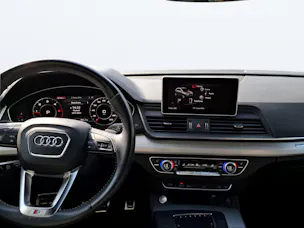 AUDI Q5 2.0 TDI sport quattro S-tronic