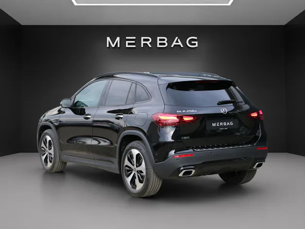 Mercedes-Benz GLA 250 e 8G-DCT