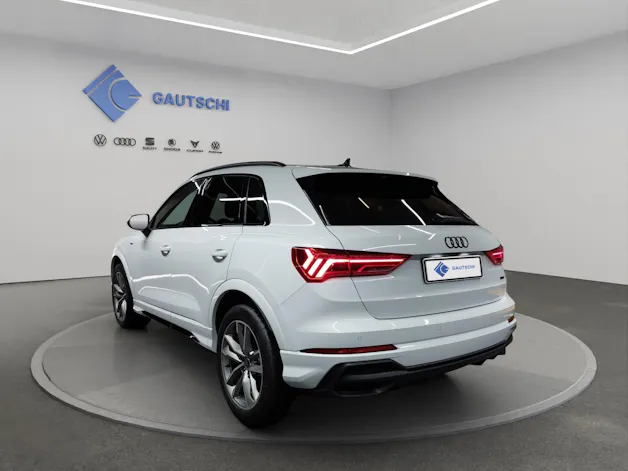 Audi Q3 35 TDI S line quattro S-tronic