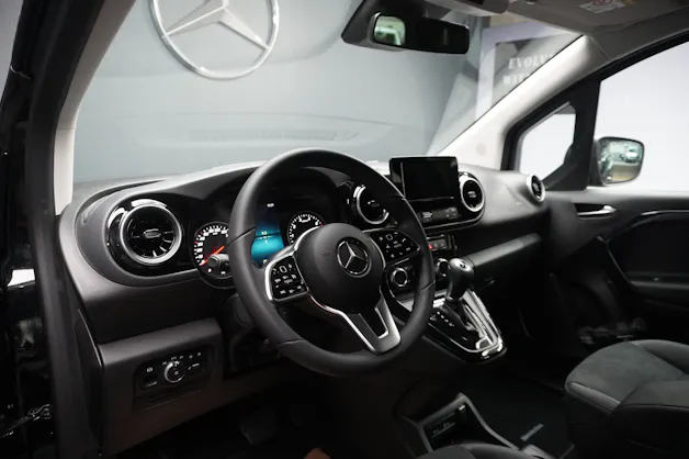 Mercedes-Benz EQT Standard
