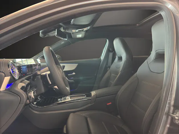 Mercedes-Benz A 250 4Matic 8G-DCT AMG Line