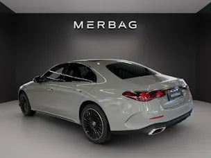 Mercedes-Benz E 220 d 4Matic 9G-Tronic