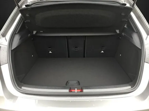 Mercedes-Benz A 250 e EQ Star 8G-DCT