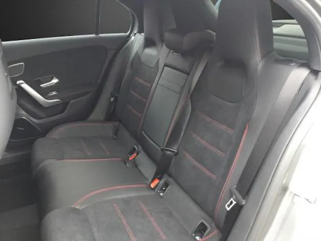 Mercedes-Benz A 250 e EQ Star 8G-DCT