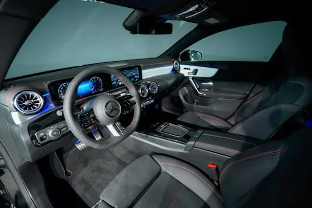 Mercedes-Benz CLA SB 200 7G-DCT