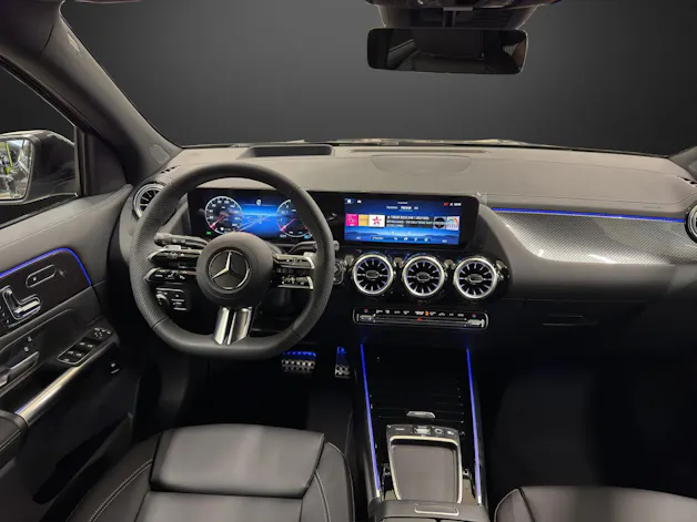 Mercedes-Benz GLA 200 7G-DCT "Night Star"