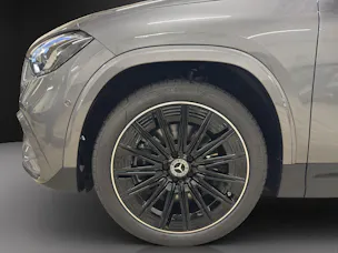 Mercedes-Benz GLA 200 7G-DCT "Night Star"