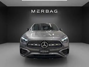 Mercedes-Benz GLA 200 7G-DCT "Night Star"
