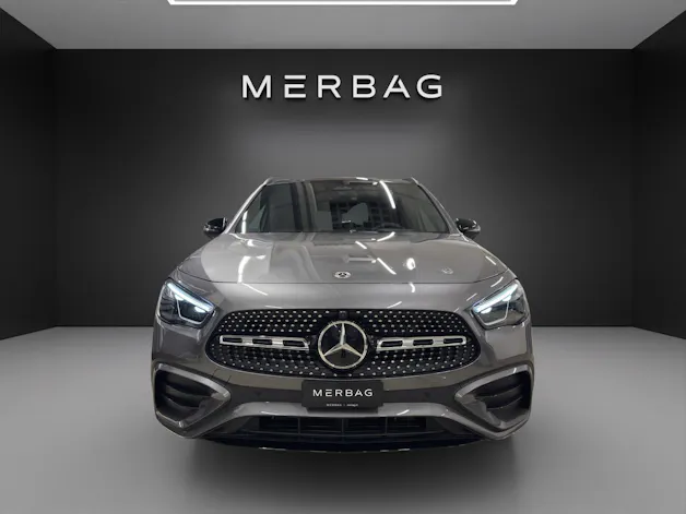 Mercedes-Benz GLA 200 7G-DCT "Night Star"