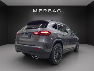 Mercedes-Benz GLA 200 7G-DCT "Night Star"