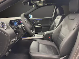 Mercedes-Benz GLA 200 7G-DCT "Night Star"