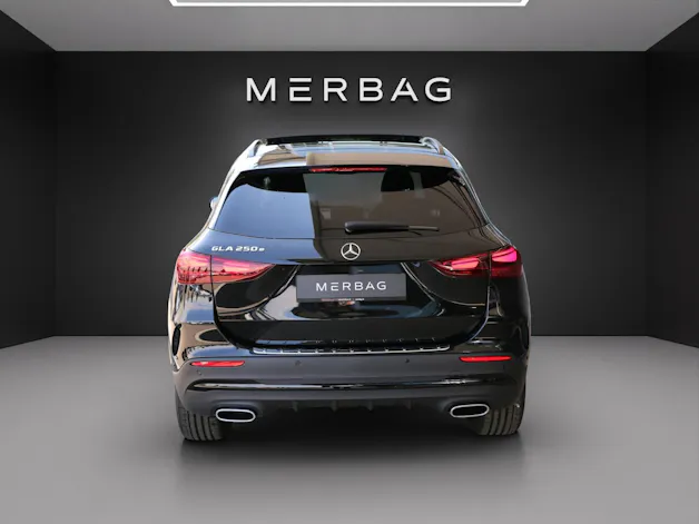 Mercedes-Benz GLA 250 e EQ Star 8G-DCT