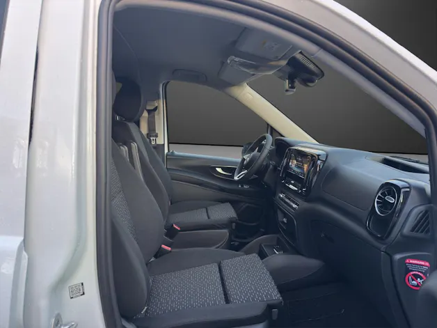 Mercedes-Benz eVito 129 Lang Tourer Pro