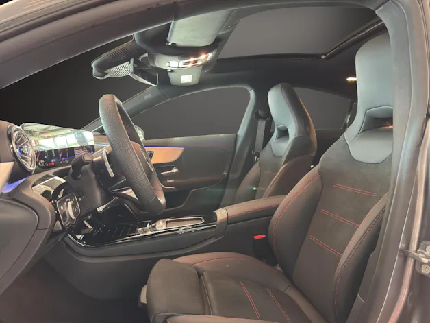 Mercedes-Benz CLA 200 7G-DCT AMG Line