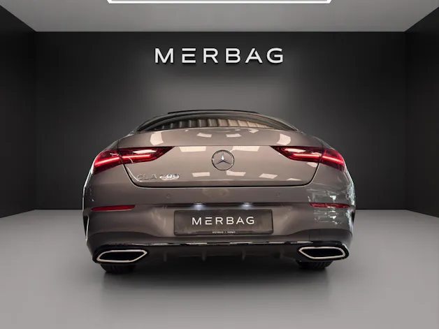 Mercedes-Benz CLA 200 7G-DCT AMG Line
