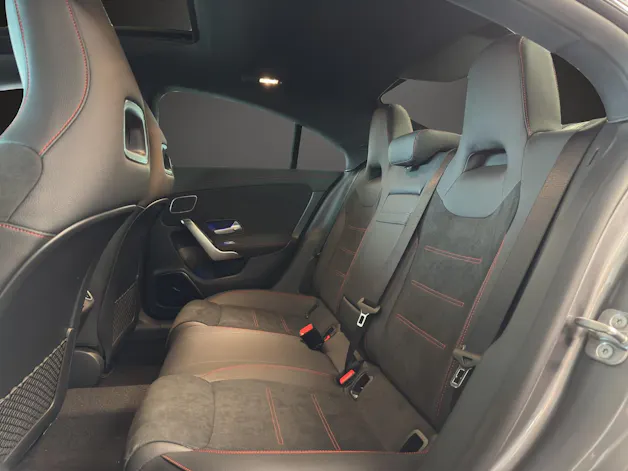 Mercedes-Benz CLA 200 7G-DCT AMG Line