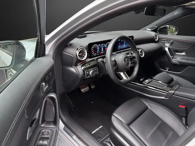 Mercedes-Benz A 220 4Matic 8G-DCT