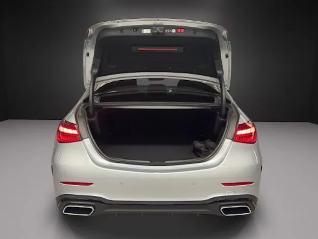 Mercedes-Benz C 300e 4Matic AMG Line
