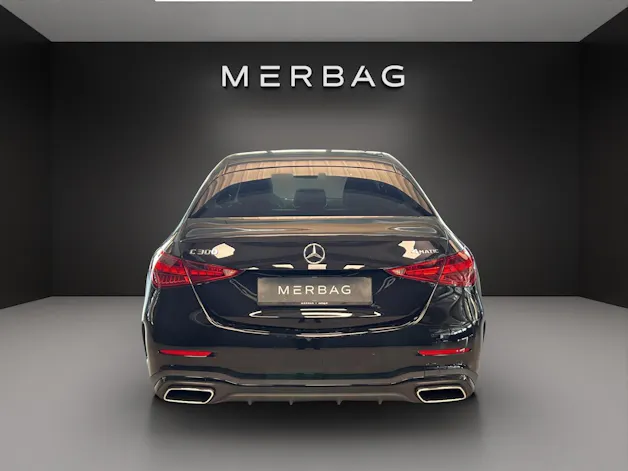 Mercedes-Benz C 300 4 Matic AMG Line