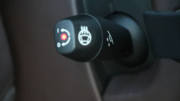 Aston Martin DBX 4.0 V8