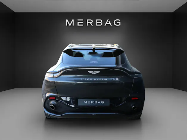 Aston Martin DBX 4.0 V8