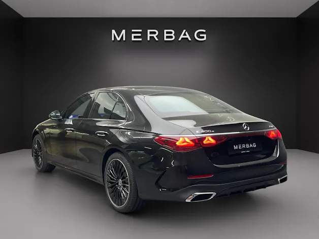 Mercedes-Benz E 400 e 4Matic 9G-Tronic