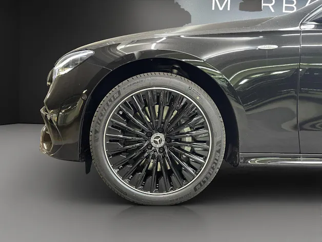 Mercedes-Benz E 400 e 4Matic 9G-Tronic