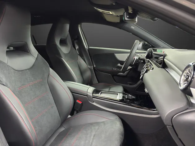 Mercedes-Benz A 220 4Matic 8G-DCT