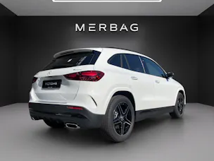 Mercedes-Benz GLA 220d 4Matic 8G-DCT