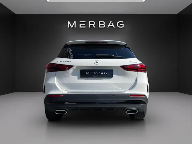 Mercedes-Benz GLA 220d 4Matic 8G-DCT