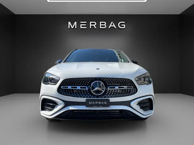Mercedes-Benz GLA 220d 4Matic 8G-DCT