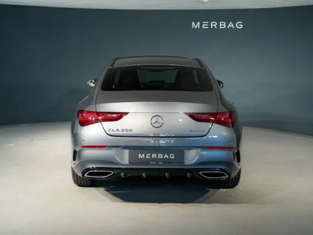 Mercedes-Benz CLA 250 4Matic 8G-DCT