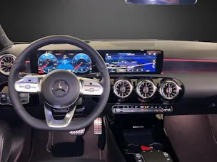 Mercedes-Benz CLA SB 220d AMG Line 4M