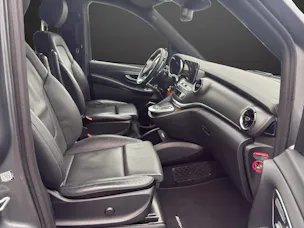 Mercedes-Benz V 300 d lang Avantgarde 4Matic 9G-Tronic (Behindertengerecht) Fahrzeug für Beeinträchtigte