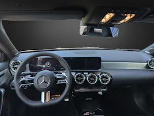 Mercedes-Benz A 200 7G-DCT