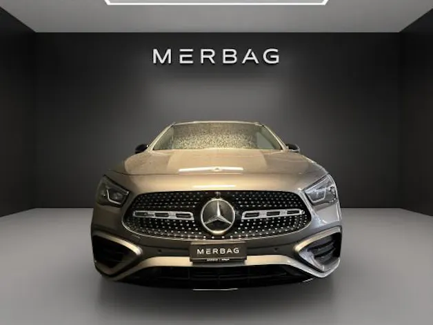 Mercedes-Benz GLA 200 Night Star 7G-D