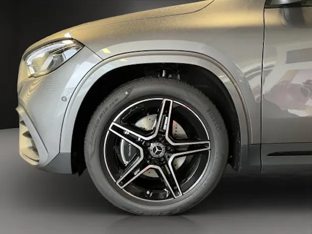 Mercedes-Benz GLA 200 Night Star 7G-D