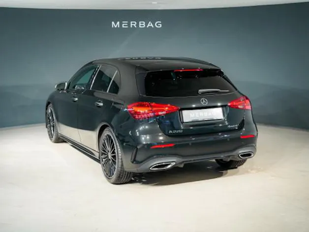 Mercedes-Benz A 220 4Matic 8G-DCT
