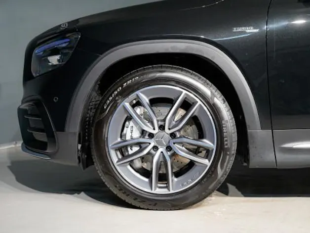 Mercedes-Benz GLB 35 AMG 4 MATIC