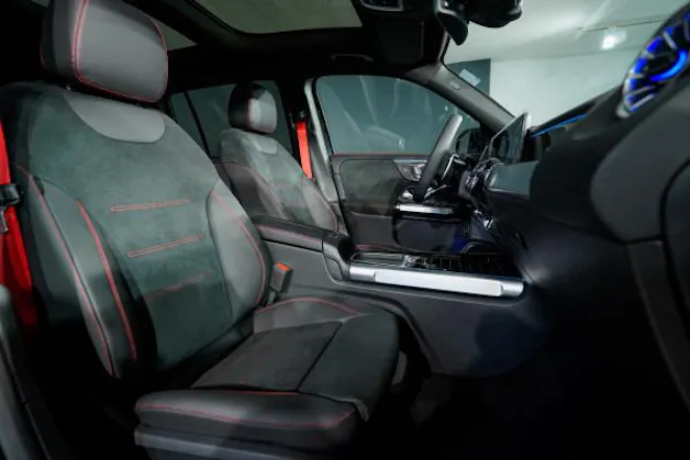 Mercedes-Benz GLB 35 AMG 4 MATIC