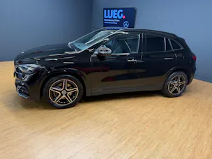 Mercedes-Benz GLA 200 - AMG / DISTRONIC / 360 Grad Kamera / AHK / Sitzmemory