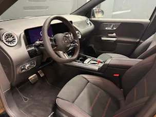 Mercedes-Benz GLA 200 - AMG / DISTRONIC / 360 Grad Kamera / AHK / Sitzmemory