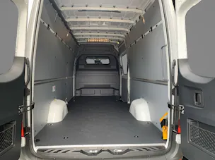 Mercedes-Benz eSprinter 420 Select KA 4325mm L